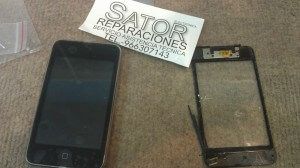 iPhone 3gs con pantalla táctil rota