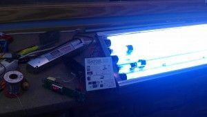 Pecera Wave Stratos no funcionan tubos de iluminación