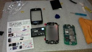 Móvil Blackberry 9380 carcasa táctil y botón bloqueo roto