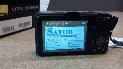 Coolpix s9300 óptica no sale y se apaga