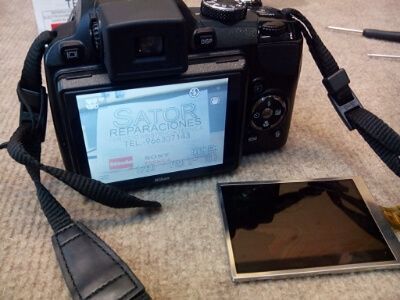 Nikon coolpix p90 pantalla rota. jpg image