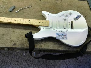 Reparar Guitarra electrica iaxe3993