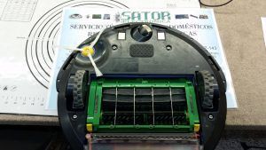 Reparar Roomba no gira cepillo