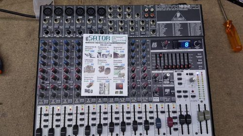 Reparar Mesa mezclas BEHRINGER Xenyx 1832Fx