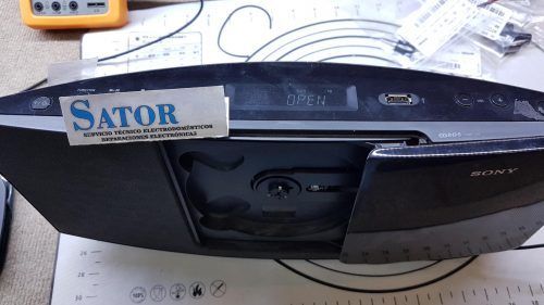Reparar lector Sony CMT-V9