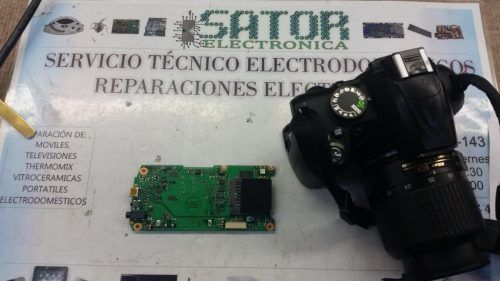 Reparar cámara Nikon lector tarjetas roto