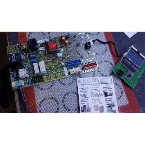 Placa electrónica Vaillant TurboTEC – reparación Sator Electrónica